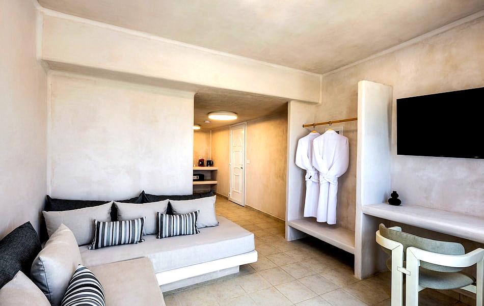 Aelia Luxury Suites
